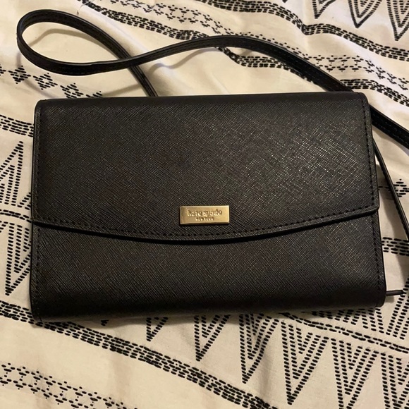kate spade Handbags - Kate Spade ♠️ Crossbody